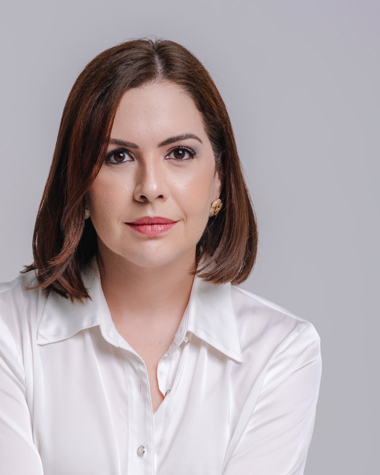 Dra. Liane Bastos